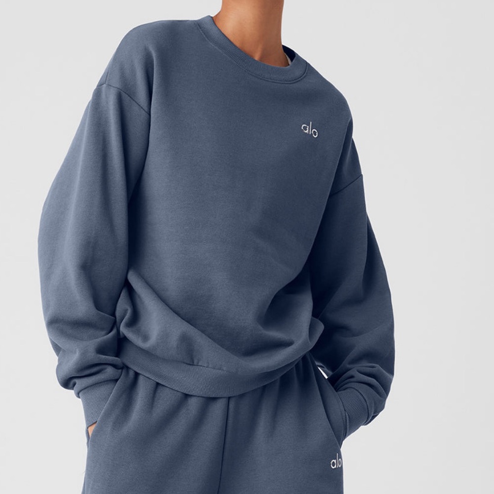 NWT ALO YOGA Accolade Crewneck Pullover Bluestone